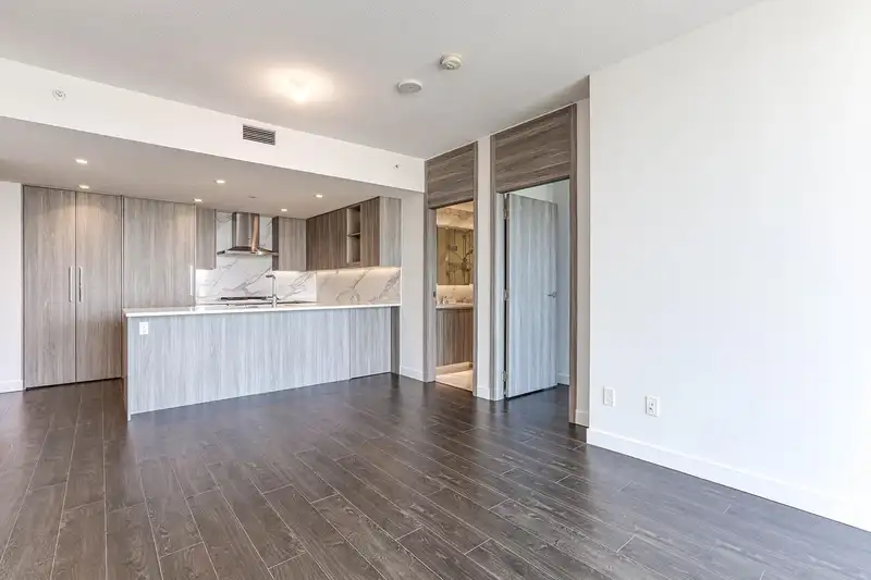 3403 9887 WHALLEY BOULEVARD - photo 1 of 38