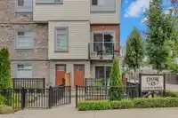 1 13328 96 AVENUE - thumbnail 3