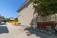 6621 192A STREET - thumbnail 35