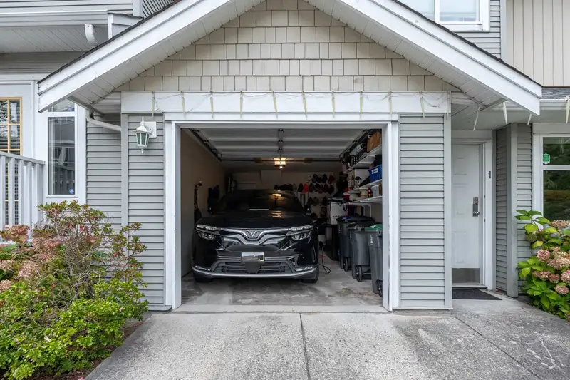 1 12128 68 AVENUE - photo 4 of 22
