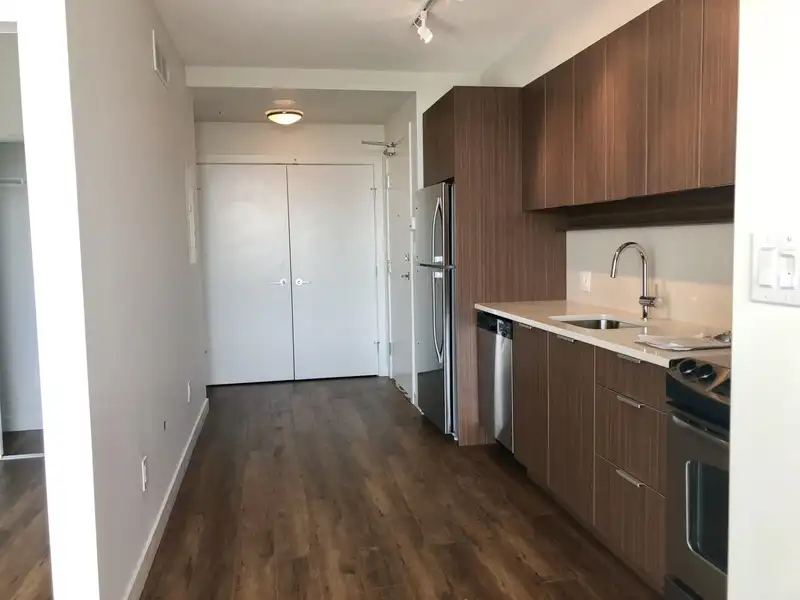 2608 13308 CENTRAL AVENUE - photo 4 of 17