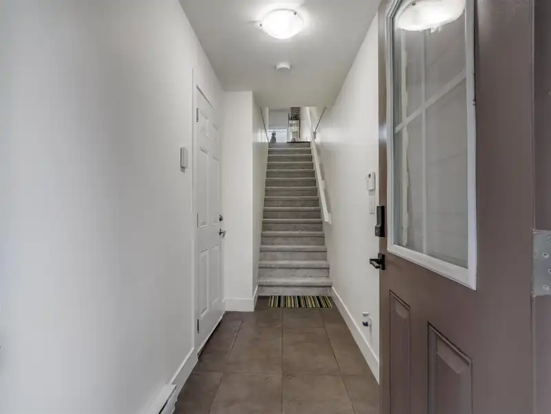 146 6299 144 STREET - photo 3 of 35