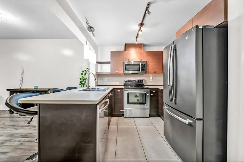 314 6628 120 STREET - photo 4 of 39