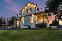 7814 167A STREET - thumbnail 2