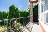 16202 96A AVENUE - thumbnail 2