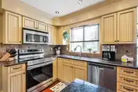 6114 187A STREET - thumbnail 12