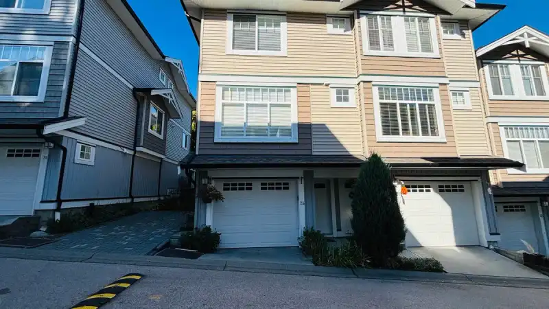 24 14356 63A AVENUE - photo 1 of 25