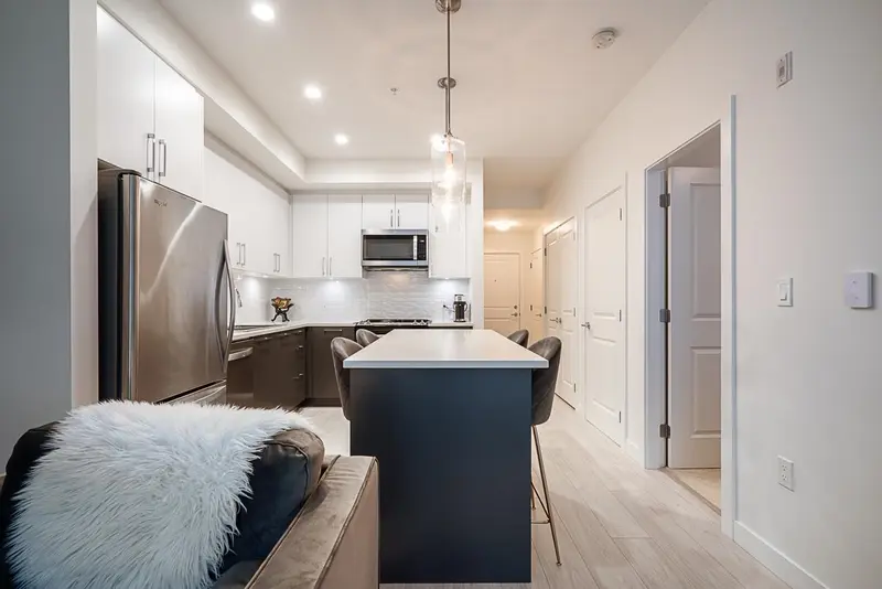 B228 20834 80 AVENUE - photo 2 of 25