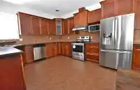 14858 74 AVENUE - thumbnail 2