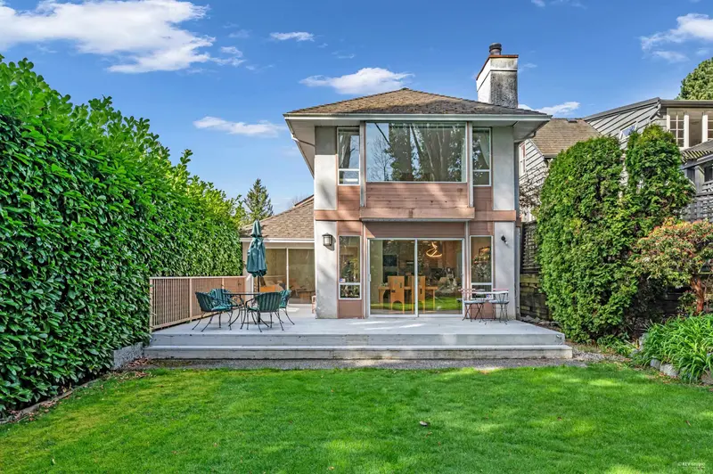 1006 SINCLAIR STREET - photo 2 of 25