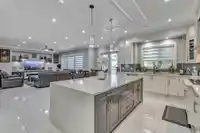 5452 187 STREET - thumbnail 15