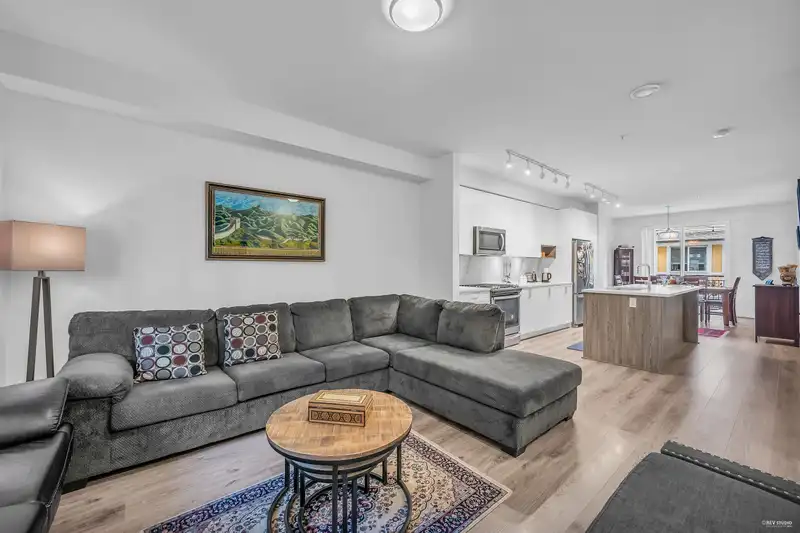 136 9718 161A STREET - photo 2 of 29