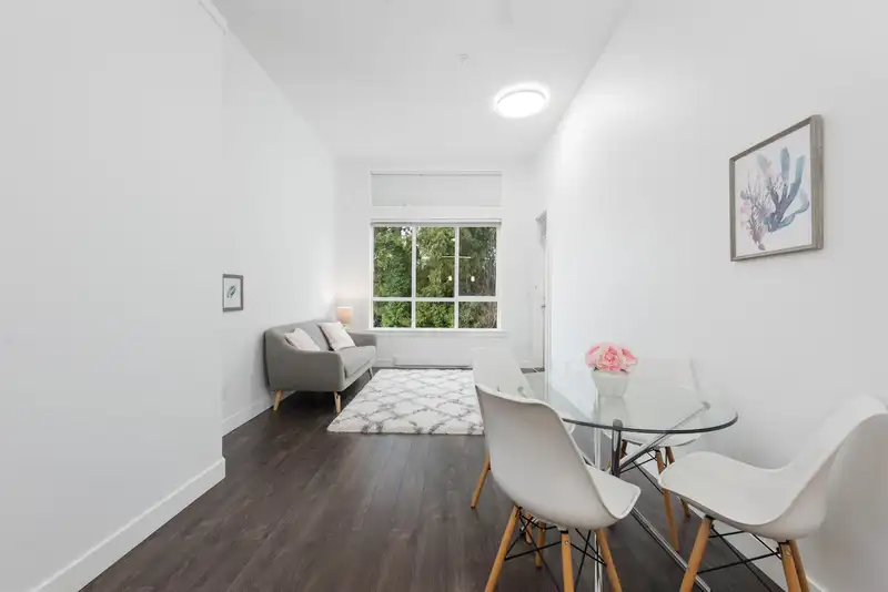 402 10455 154 STREET - photo 3 of 33