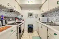 10582 HOLLY PARK LANE - thumbnail 15