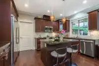 5996 163A STREET - thumbnail 15