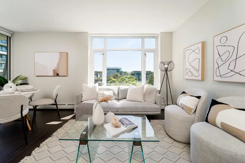 902 138 W 1ST AVENUE - photo 2 of 25