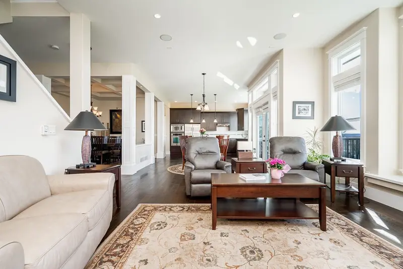 6039 163 STREET - photo 4 of 25