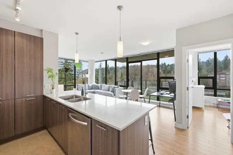 707 301 CAPILANO ROAD - photo 1 of 25