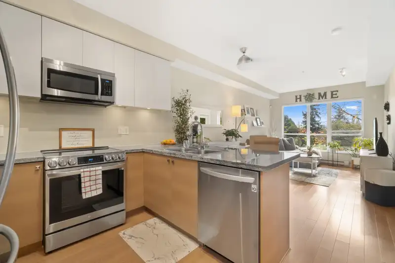 317 6440 194 STREET - photo 1 of 23