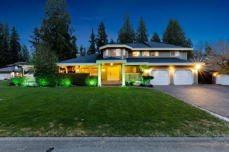 8110 148A STREET - photo 2 of 40