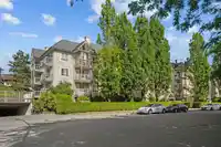 312 8110 120A STREET - thumbnail 32