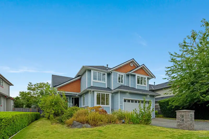6295 190 STREET - photo 2 of 40
