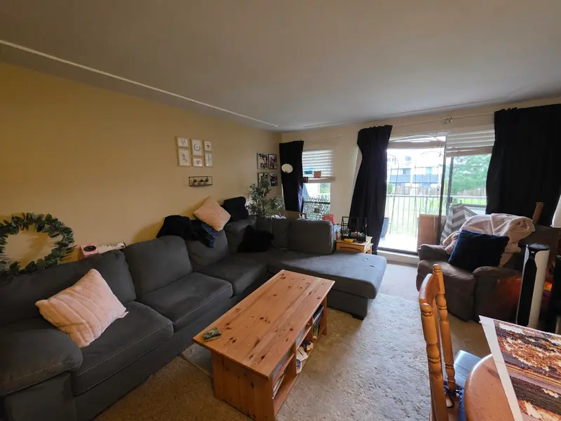 68 17712 60 AVENUE - photo 1 of 4