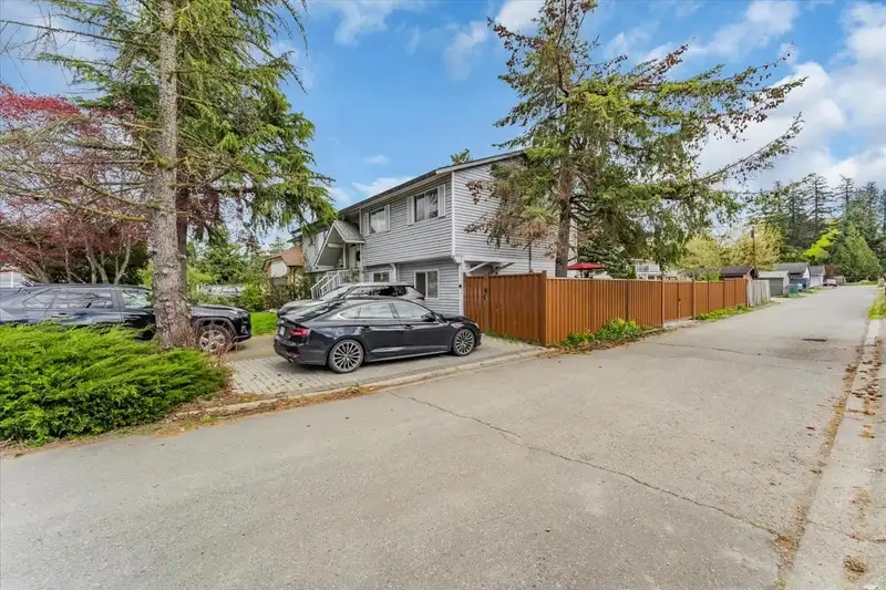 5982 177B STREET - photo 4 of 33
