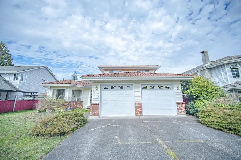 15553 91A AVENUE - photo 1 of 40