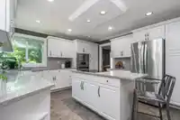 10155 171A STREET - thumbnail 19