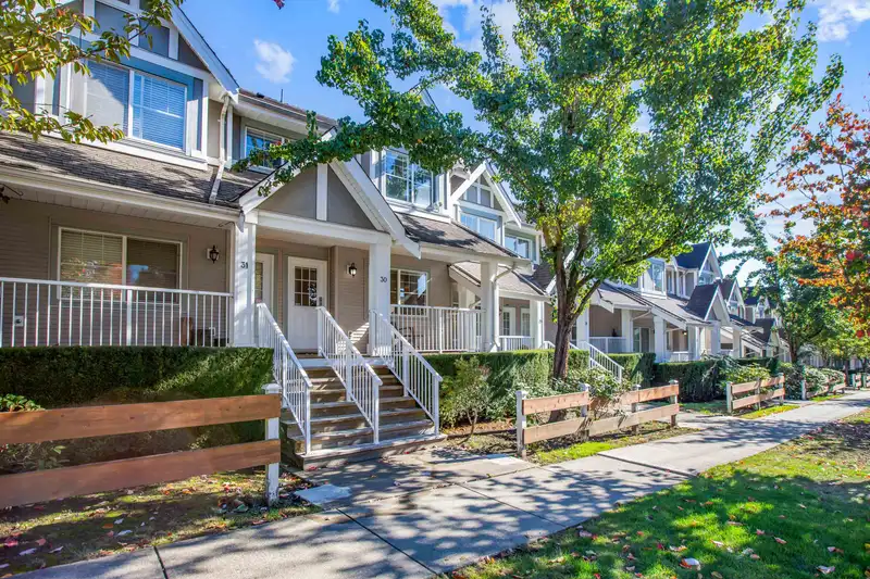 30 6555 192A STREET - photo 2 of 30