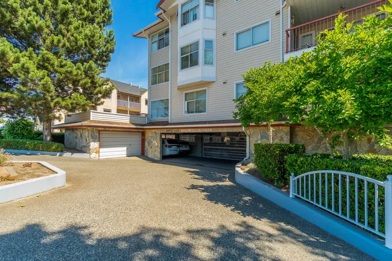 103 5776 200 STREET - photo 2 of 25