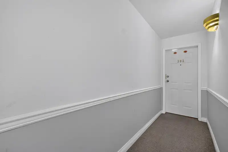 303 12769 72 AVENUE - photo 4 of 22