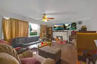 8714 151B STREET - thumbnail 2