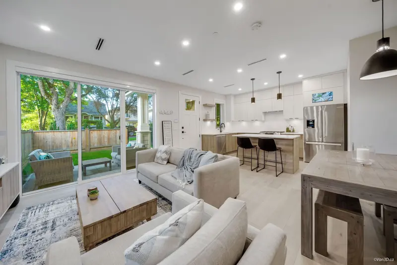 2558 WILLIAM STREET - photo 3 of 20