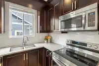 8 8747 162 STREET - thumbnail 14