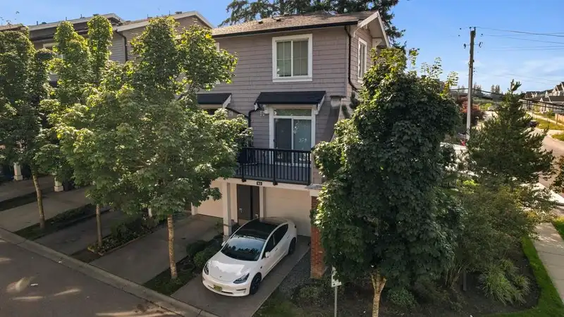 163 14833 61 AVENUE - photo 1 of 29