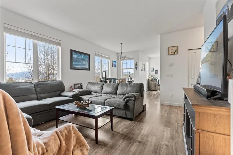 21 2850 MCCALLUM ROAD - photo 4 of 25