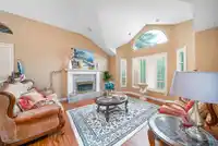 15007 75 AVENUE - thumbnail 1