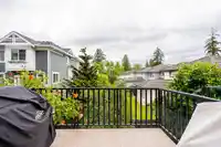 25 8418 163 STREET - thumbnail 16