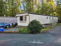 60 8220 KING GEORGE BOULEVARD - thumbnail 1