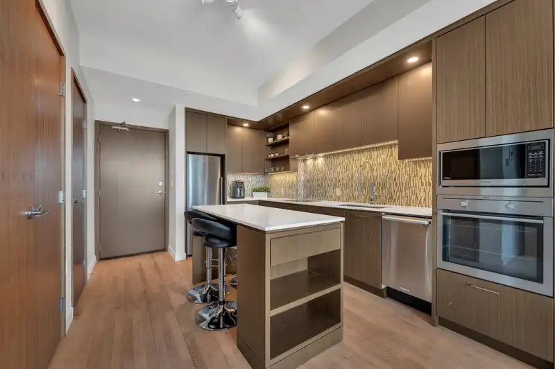 3903 13495 CENTRAL AVENUE - photo 2 of 23