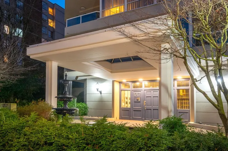 9 1717 DUCHESS AVENUE - photo 3 of 25