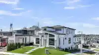 7661 155 STREET - thumbnail 1
