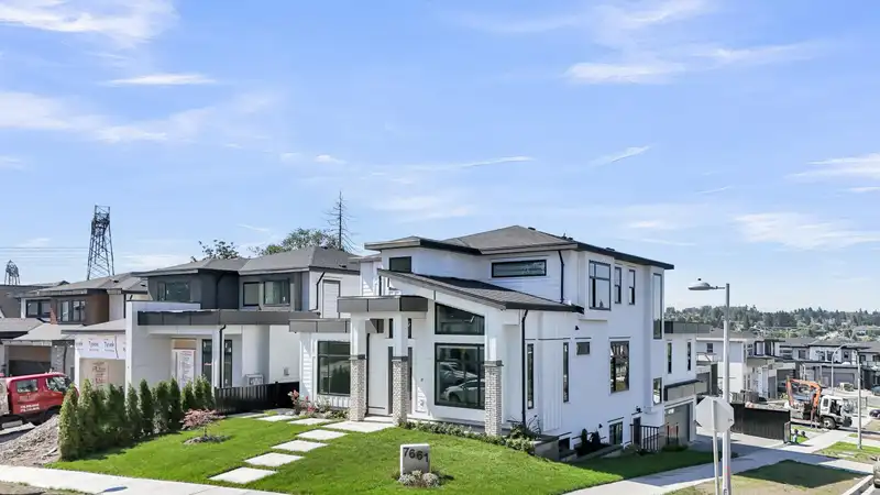 7661 155 STREET - photo 1 of 40