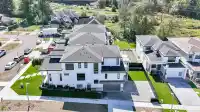 7661 155 STREET - thumbnail 2