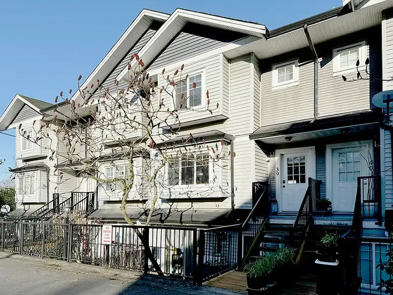 39 11255 132 STREET - photo 2 of 26