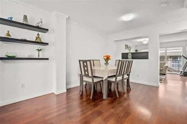 40 12738 66 AVENUE - photo 2 of 5