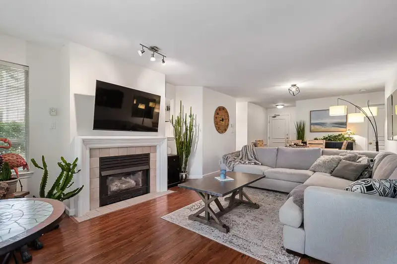112 6363 121 STREET - photo 1 of 14