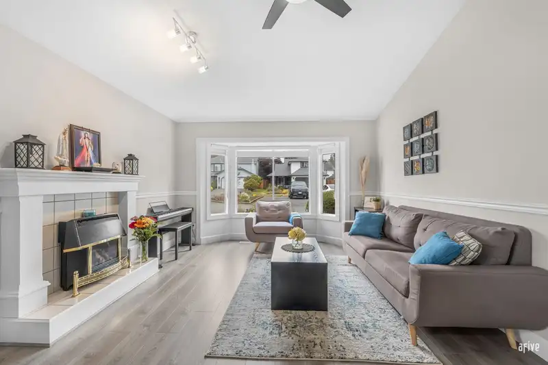 9682 151A STREET - photo 1 of 28